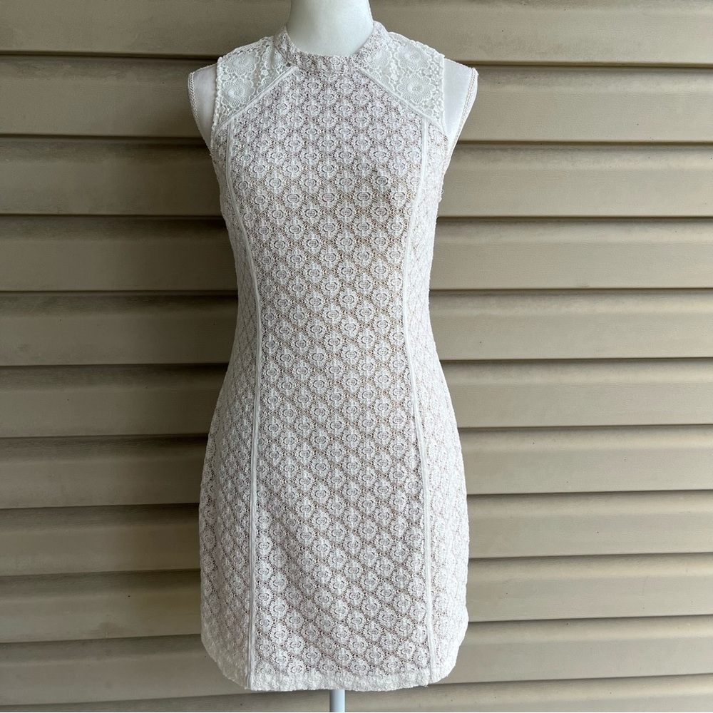 •Ladakh• Sleeveless Crochet Lace Overlay Dress - Size Medium